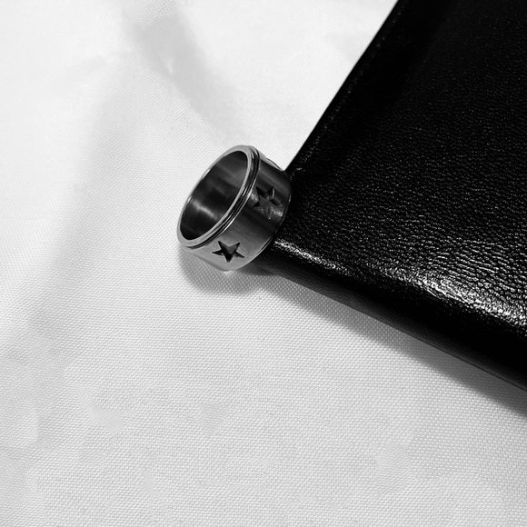 STAINLESS STEEL STARS RING - Picture 3 of 4